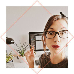 Julie Chiarandini Bolioli, la graphiste derrière Origin Art Studio portrait de Julie Chiarandini Bolioli, graphiste derrière Origin Art Studio